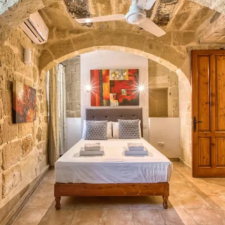 Karmnu * Għasri