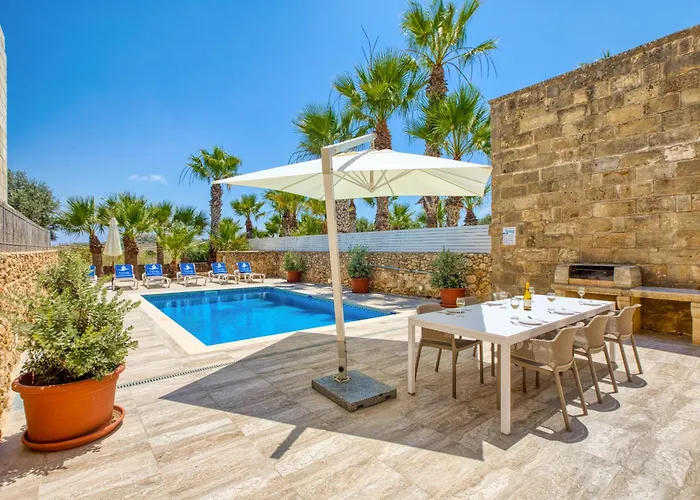 Karmnu Villa Ghasri (Gozo)